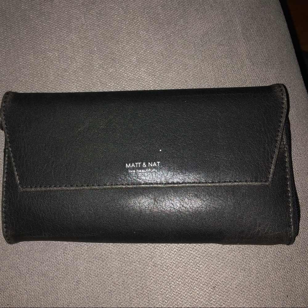 AH-MAZING Mat and Nat Vegan Leather Wallet